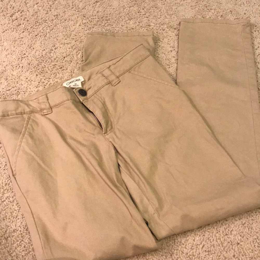 khaki pants